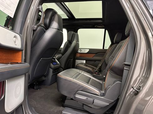 Certified 2024 Lincoln Navigator L Black Label AWD/4WD image 21