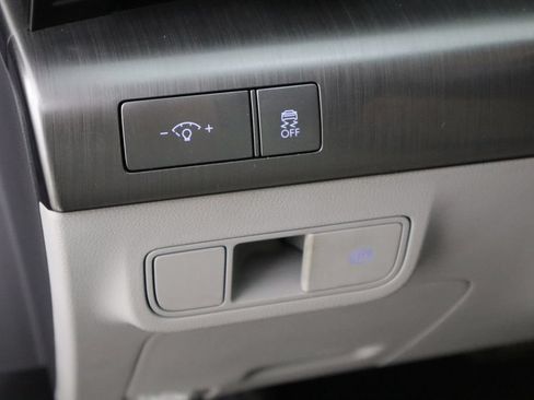 Used 2024 Hyundai Kona SE FWD image 22