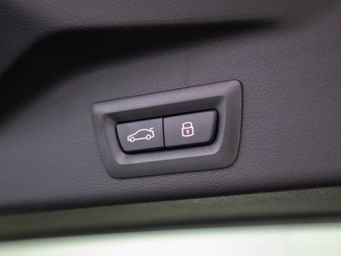 New 2026 BMW X5 xDrive50e w/ Executive Package image 33