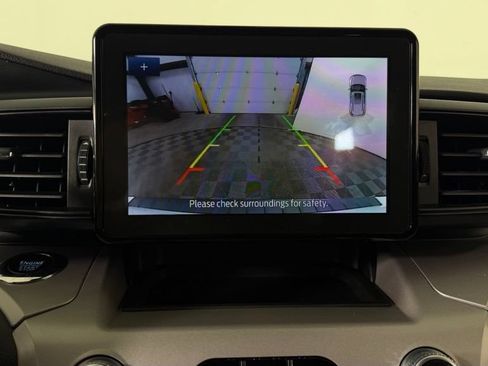 Used 2023 Ford Explorer XLT AWD/4WD image 22