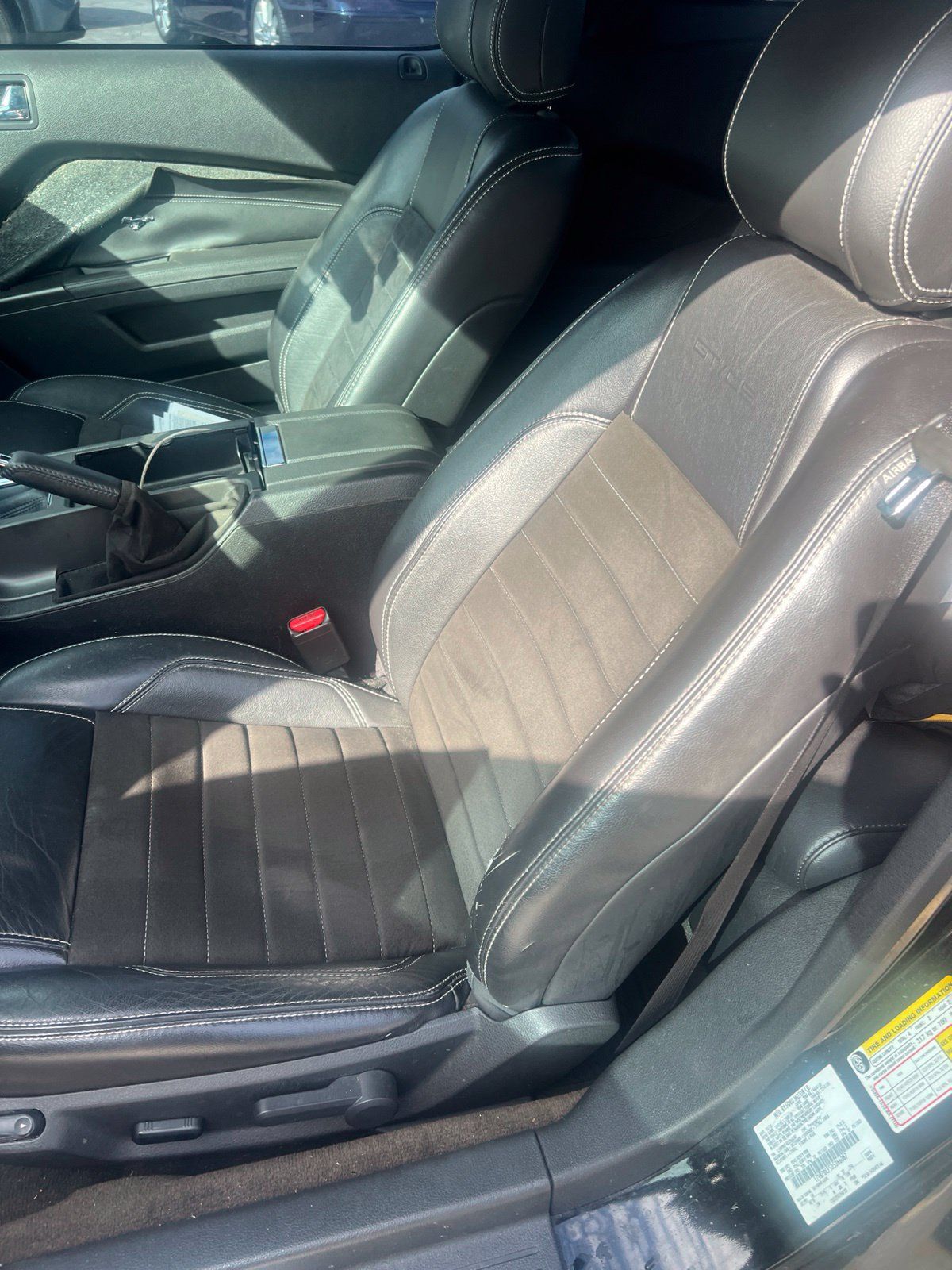 Used 2013 Ford Mustang GT Premium w/ Electronics Pkg RWD image 8