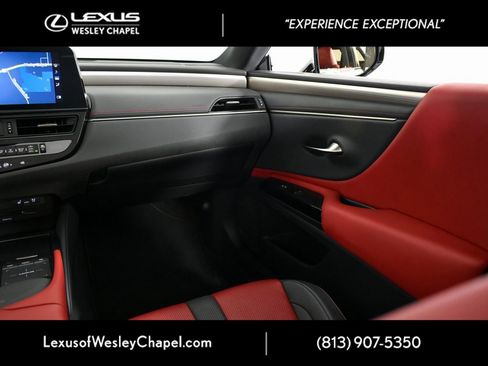 Used 2022 Lexus ES 300h F Sport image 30