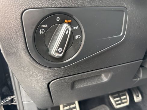 Used 2021 Volkswagen Tiguan SE R-Line image 20