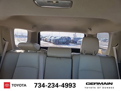 Used 2014 Toyota 4Runner SR5 Premium image 14