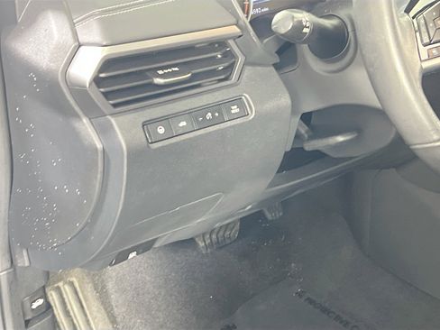 Used 2021 Nissan Altima 2.5 SV w/ SV Premium Package image 10