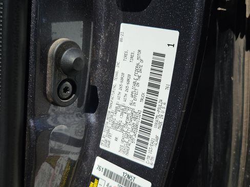 Used 2024 Toyota Tundra Limited AWD/4WD image 27