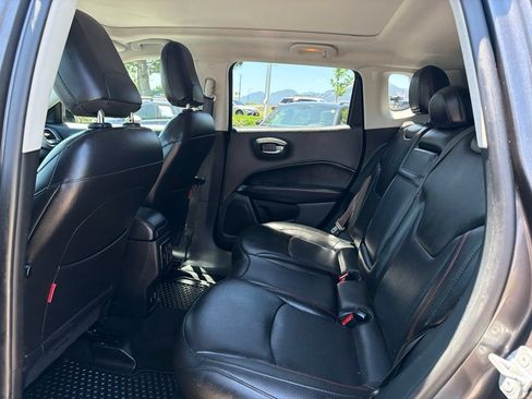 Used 2019 Jeep Compass Trailhawk w/ Leather Interior Group AWD/4WD image 20