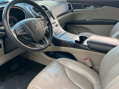 Used 2016 Lincoln MKX Select w/ Select Plus Package image 12