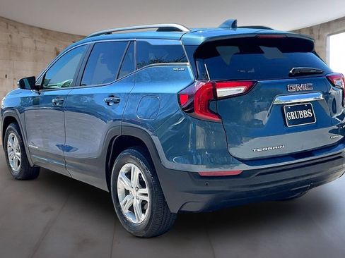 Used 2024 GMC Terrain SLE w/ Driver Convenience Package AWD/4WD image 14