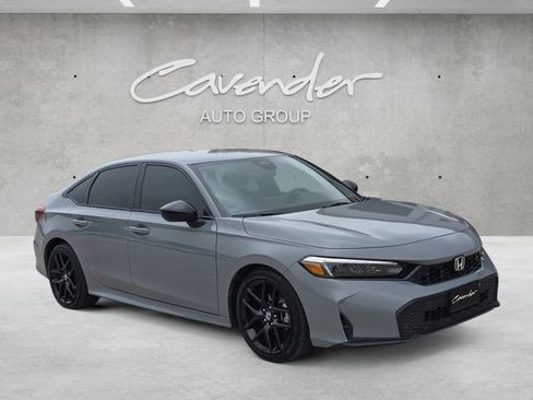 Used 2025 Honda Civic Sport image 2