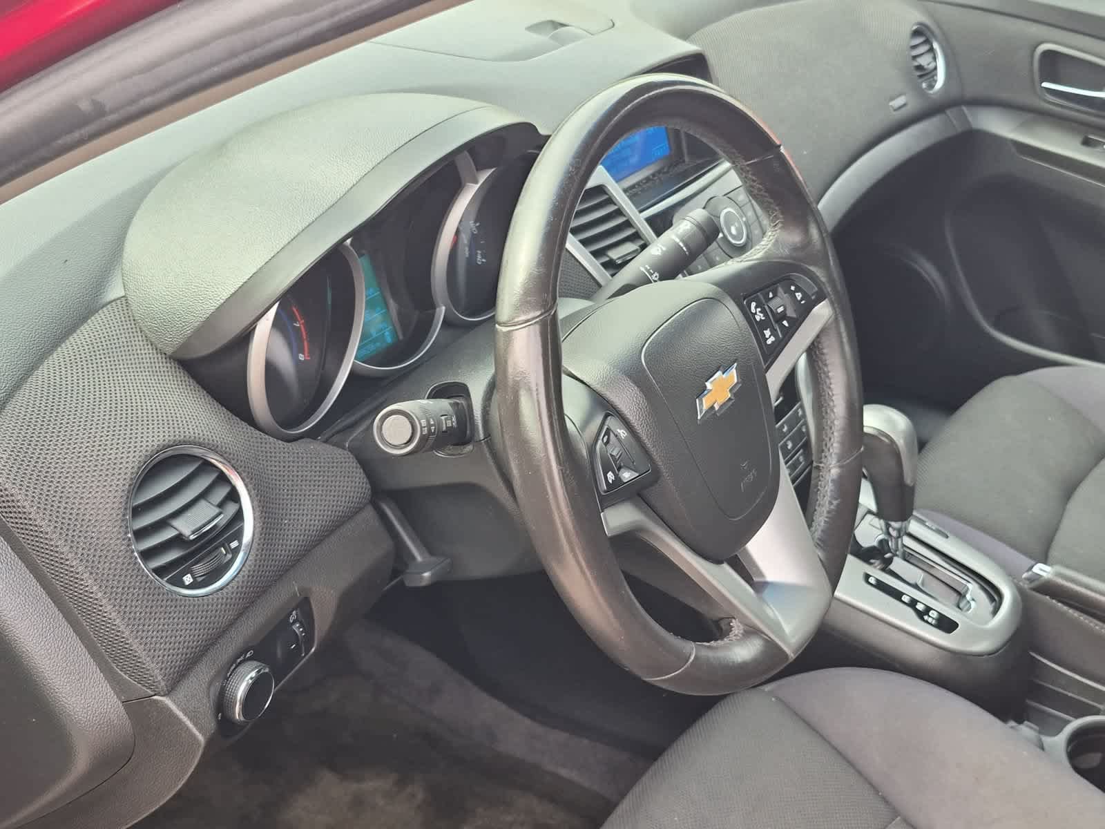 Used 2012 Chevrolet Cruze LT FWD image 10
