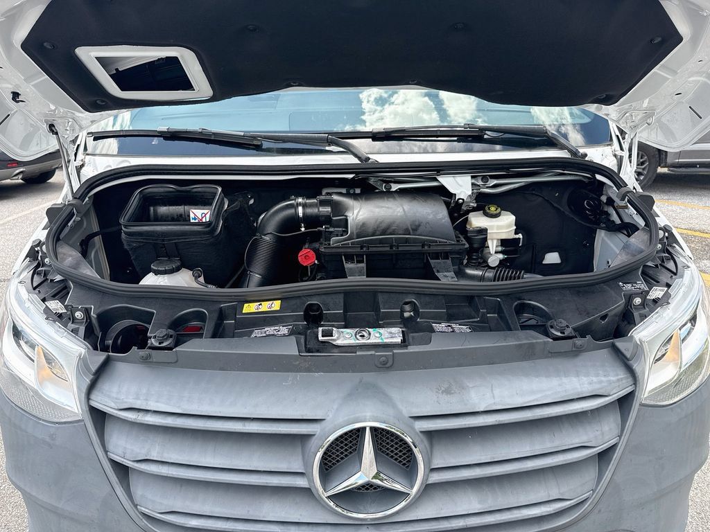Used 2023 Mercedes-Benz Sprinter 2500 image 30