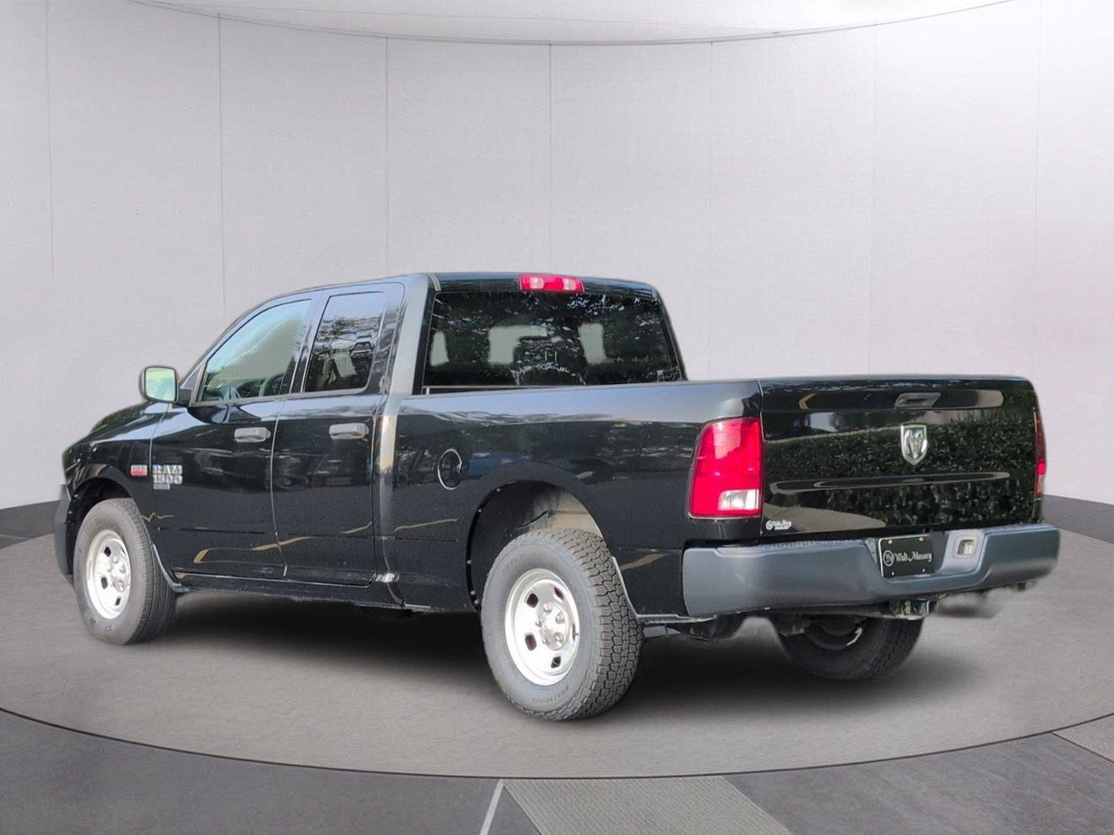 Used 2020 RAM 1500 Tradesman RWD image 3