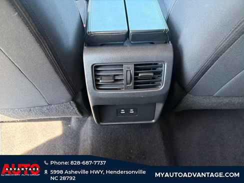 Used 2025 Nissan Rogue SV AWD/4WD image 28