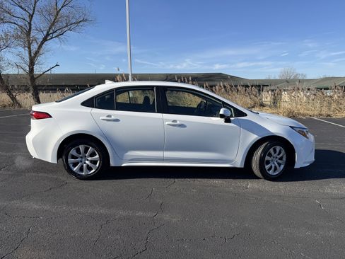 Used 2026 Toyota Corolla LE image 10