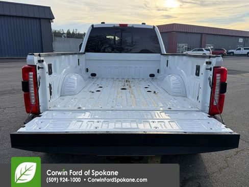 Used 2023 Ford F450 Lariat w/ Chrome Package image 21