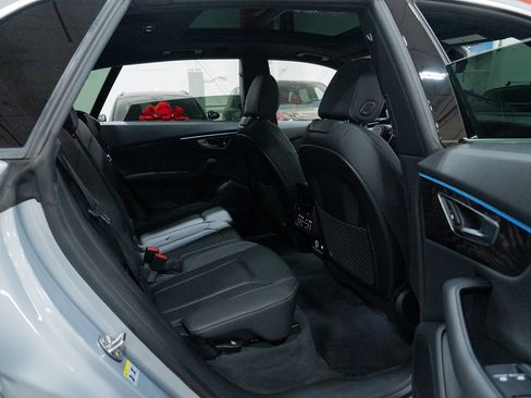 Used 2019 Audi Q8 Prestige w/ Towing Package image 25