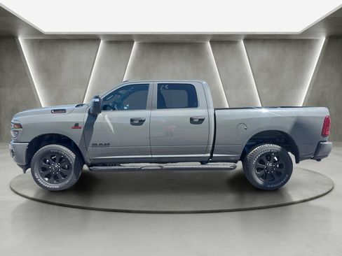 New 2026 RAM 2500 Big Horn AWD/4WD image 4