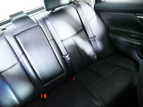 Used 2014 Nissan Altima 2.5 SL w/ Moonroof Package FWD image 14