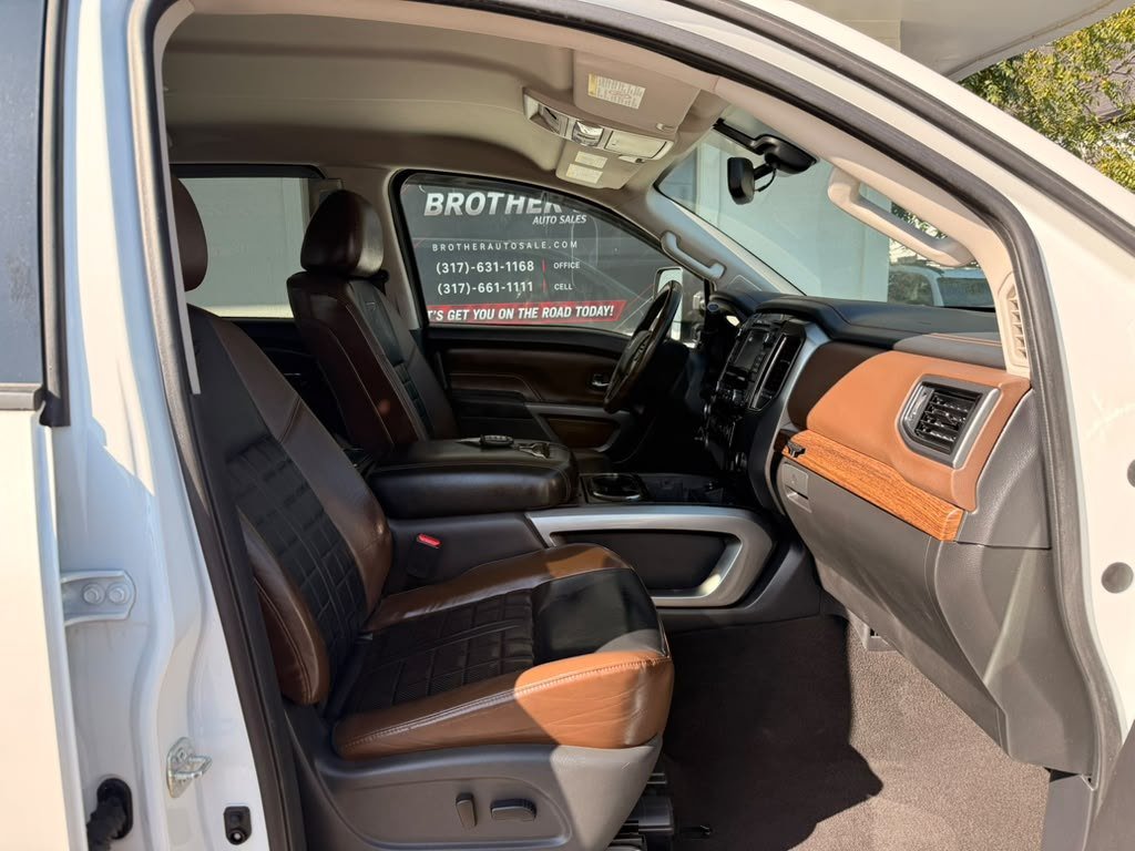 Used 2019 Nissan Titan Platinum Reserve w/ Platinum Utility Package AWD/4WD image 23