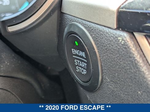 Used 2020 Ford Escape SE FWD image 33