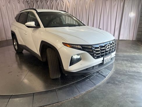 Used 2022 Hyundai Tucson SEL AWD/4WD image 2