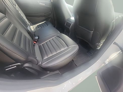 Certified 2024 Ford Edge SEL w/ Convenience Package AWD/4WD image 13