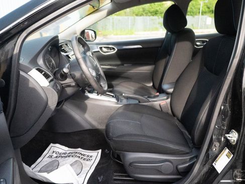 Used 2019 Nissan Sentra SR FWD image 23