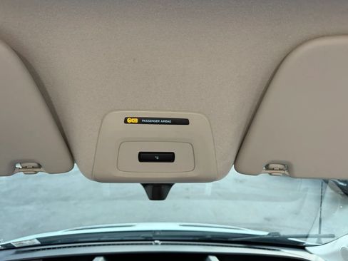 Used 2023 Ford Transit 250 Medium Roof AWD image 28