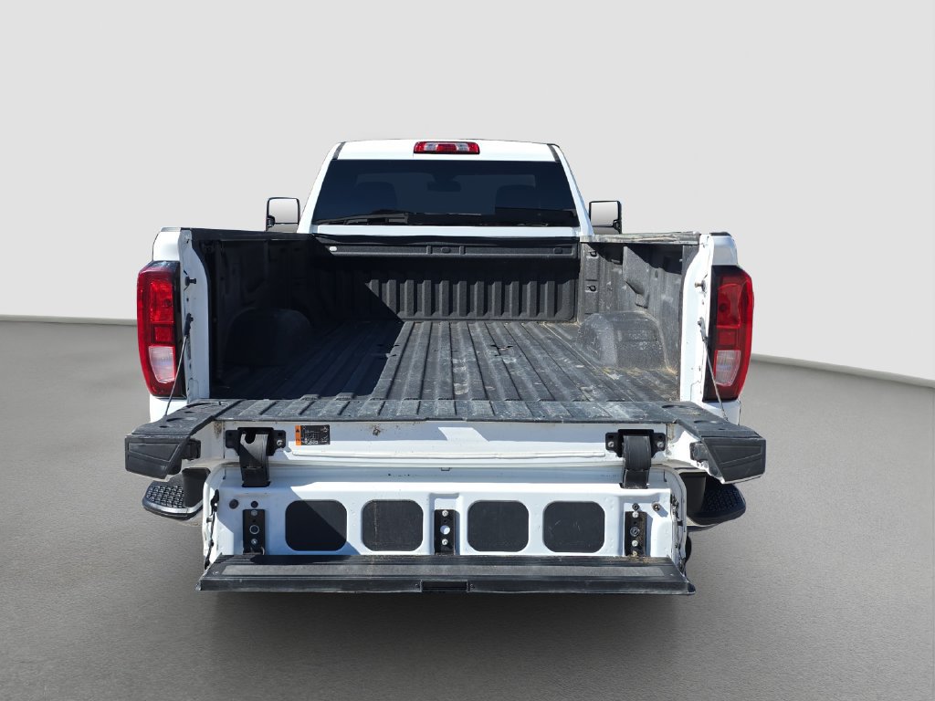 Used 2024 GMC Sierra 3500 Pro AWD/4WD image 17