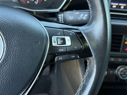 Used 2021 Volkswagen Jetta R-Line image 16