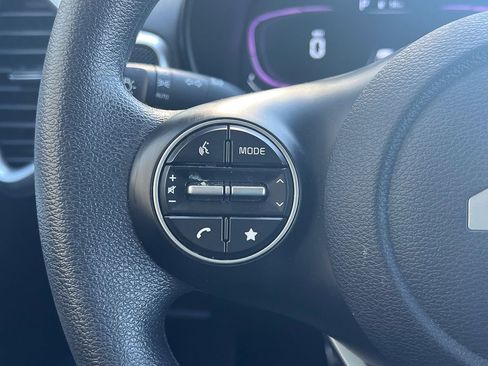 Used 2024 Kia Soul LX w/ Option Group 015 FWD image 15