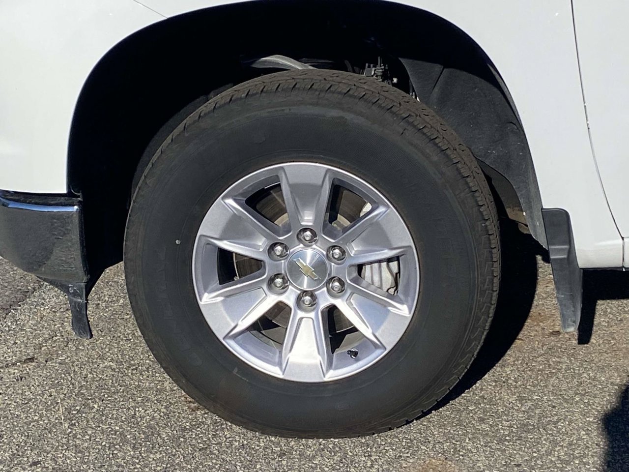 Used 2025 Chevrolet Silverado 1500 W/T RWD image 10