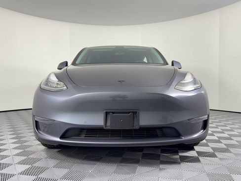 Used 2022 Tesla Model Y Long Range AWD/4WD image 6