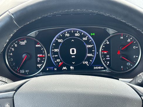 Used 2023 Chevrolet Traverse Premier image 39