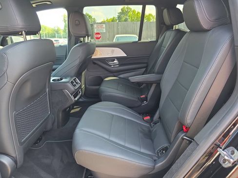 Certified 2025 Mercedes-Benz GLS 450 4MATIC image 12