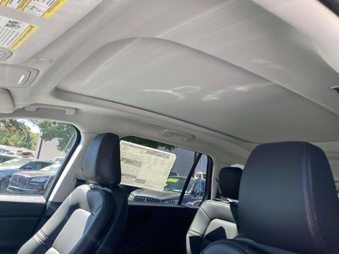 New 2025 Lincoln Aviator AWD w/ Equipment Group 101A image 22