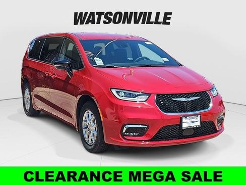 New 2025 Chrysler Pacifica Select image 1