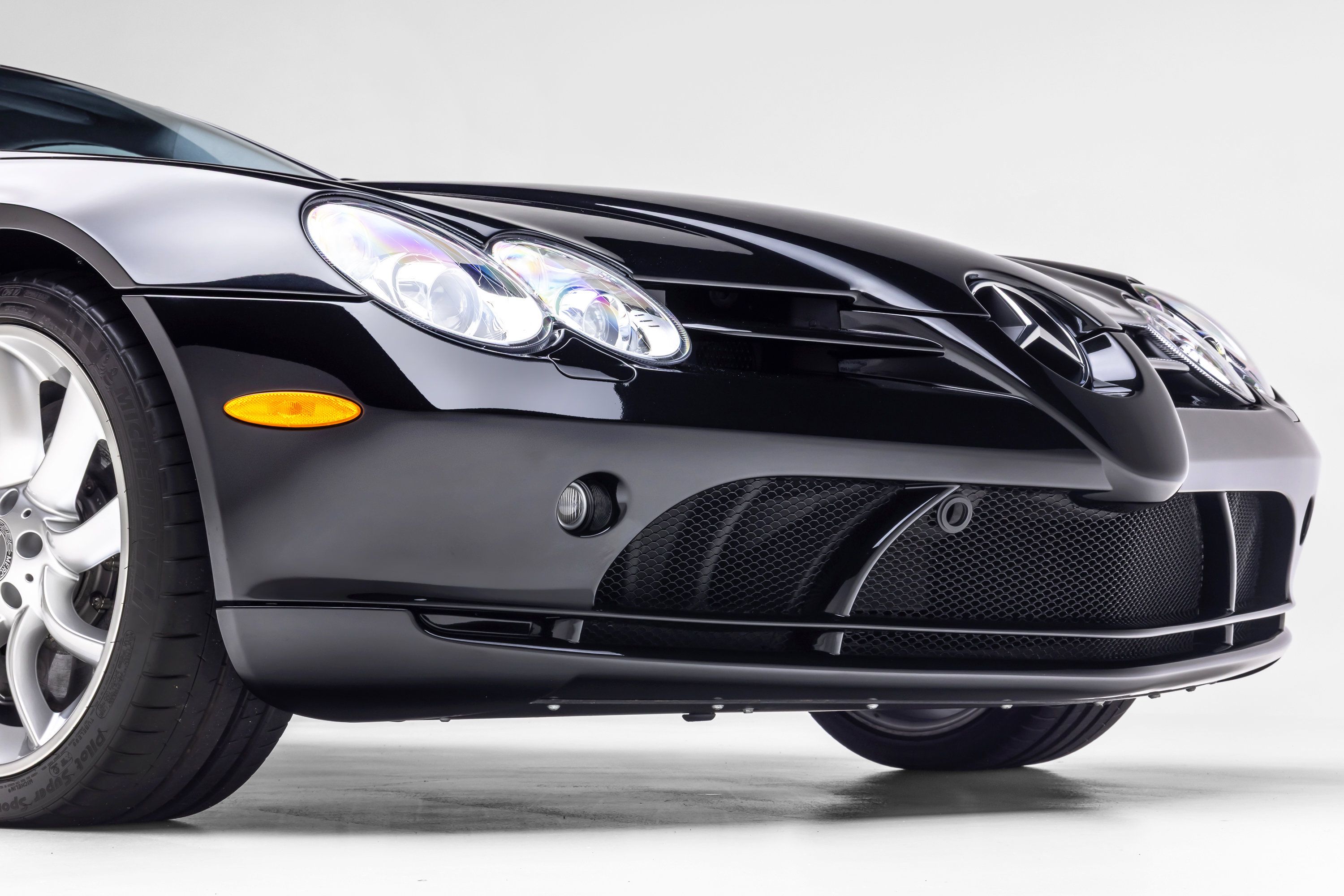 Used 2005 Mercedes-Benz SLR image 18