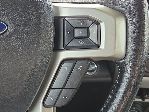 Used 2021 Ford F250 Lariat AWD/4WD image 22