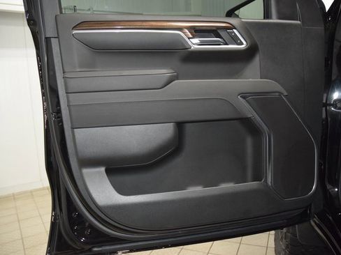 Used 2025 Chevrolet Silverado 1500 RST image 45