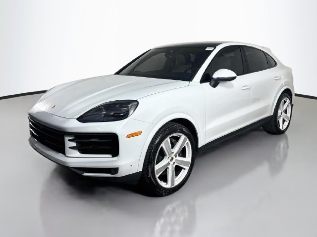 Used 2024 Porsche Cayenne Coupe AWD/4WD image 4