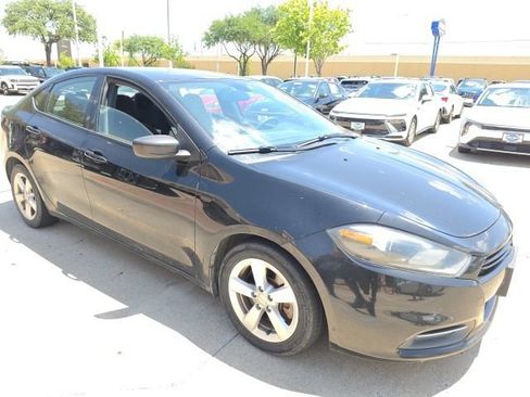 Used 2015 Dodge Dart SXT FWD image 4