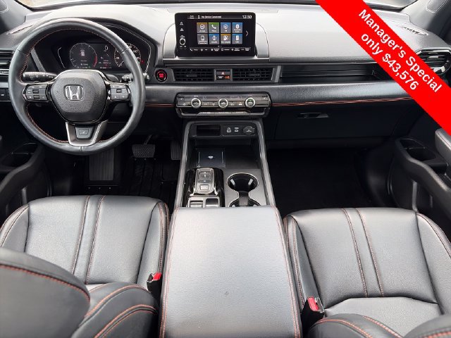 Used 2025 Honda Pilot TrailSport image 13