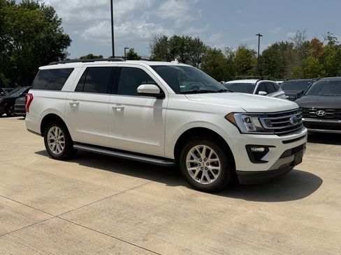 Used 2020 Ford Expedition Max XLT w/ Equipment Group 202A RWD image 3