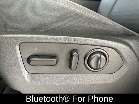 Used 2021 Chevrolet Silverado 1500 LT image 14