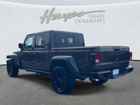 Certified 2024 Jeep Gladiator Sport image 6