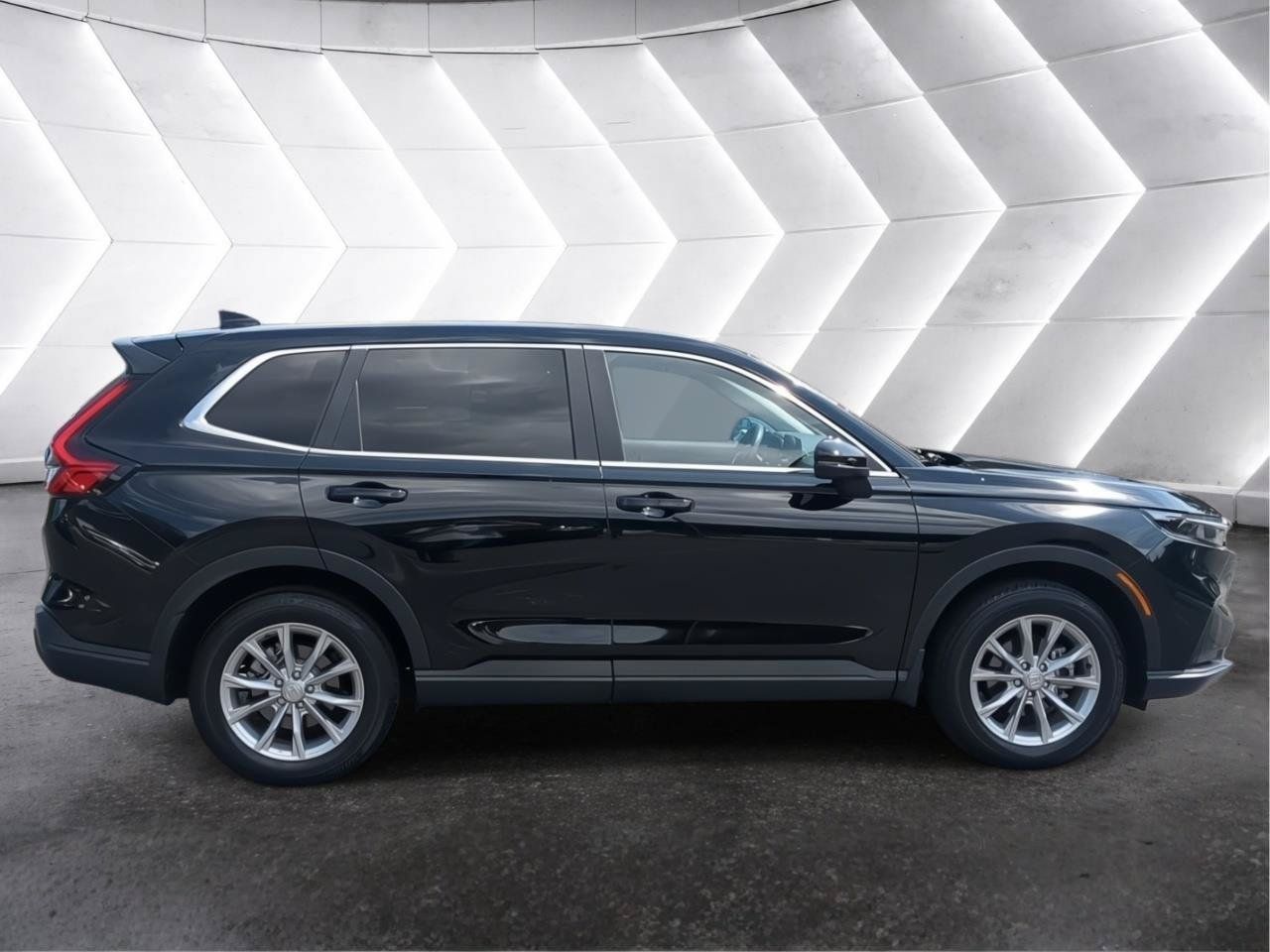 Used 2023 Honda CR-V EX image 7