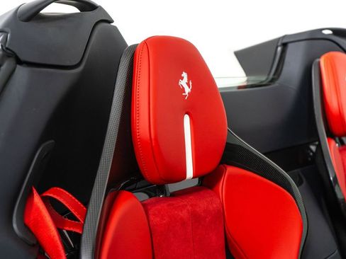 Certified 2025 Ferrari SF90 Spider Base image 31