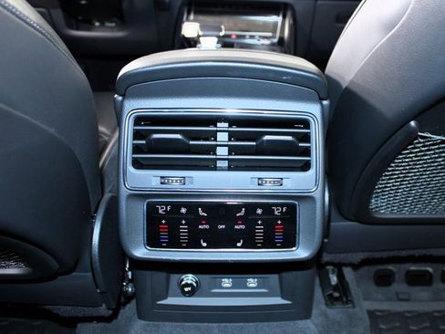 Used 2021 Audi SQ7 Prestige image 27